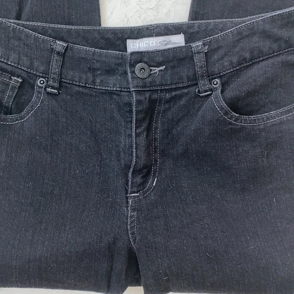 Chico’s Platinum Black Denim 5 Pocket Mid-Rise Straight Leg Jeans Chico Sz .5=6 - Picture 2 of 9